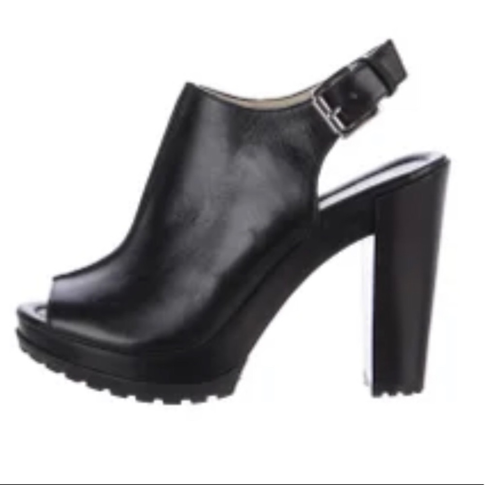 Michael Kors Flynn, Black Leather Slingbacks w/box—8.5M